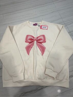 Edikted Cream Sweatshirt with Pink Bow Graphic